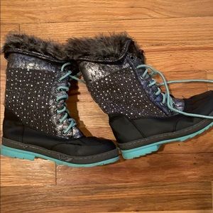 Kids snow boots